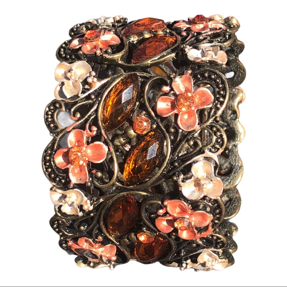 Amber stones bracelet cuff